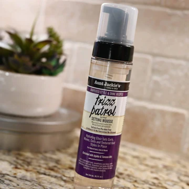 Aunt Jackie's Grapeseed Style and Shine Recipes Frizz Patrol Anti- Setting Hair Mousse 8oz